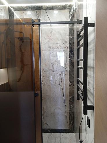 Укладка плитки: Подготовка стен для укладки, Резка плитки, Гидроизоляционные работы | Керамическая плитка, Керамогранитая плитка, Мозаичная плитка | Вертикальная укладка, Диагональная укладка, Горизонтальная укладка Больше 6 лет опыта — 9