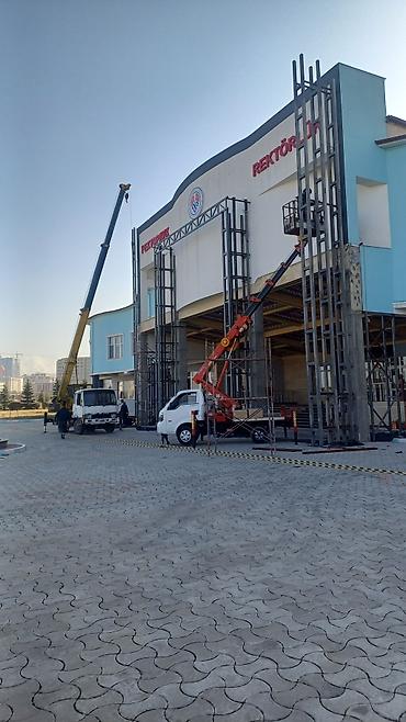 Услуги автовышки: Услуги автовышки.19метр 5этаж 6этаж Специализированные подъемники на — 2