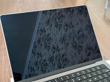 m1 air: MacBook Pro 14 дюймов, 2021, M1 Pro, 16 ГБ объединенной памяти, 512 ГБ — 4