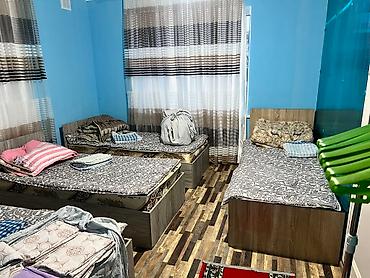 Гостиницы на Иссык-Куле: Гостиница на Иссык-Куле, У Бекбола, Чолпон-Ата, 10+ мест, На летний сезон — 11