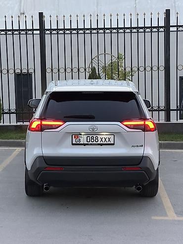 spark 1: Toyota RAV4: 2022 г., 2 л, Автомат, Бензин, Кроссовер — 6