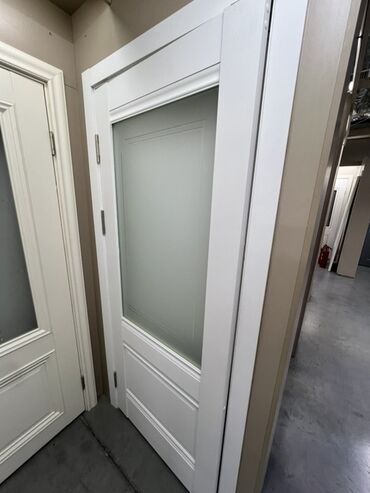 Doors with glass: Межкомнатные двери со стеклом
