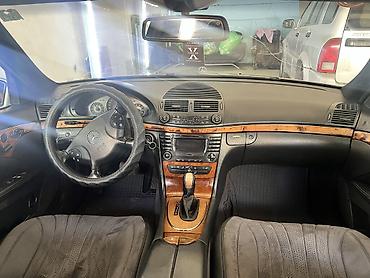 x class: Mercedes-Benz E-Class: 2002 г., 3.2 л, Автомат — 8