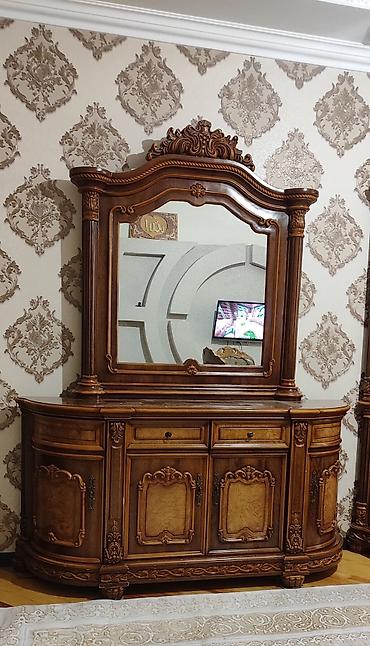 Masa və oturacaq dəstləri: Qonaq otağı üçün, Açılmayan, Dördbucaq masa, 8 stul — 3