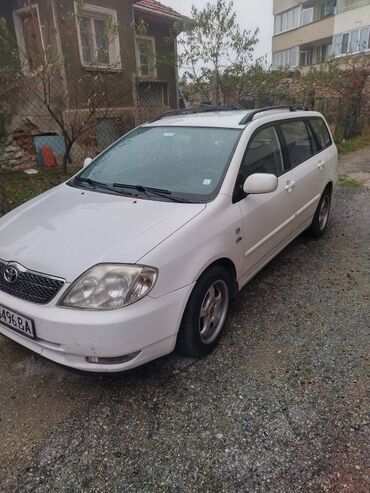 Toyota Corolla: 2 l | 2003 year MPV