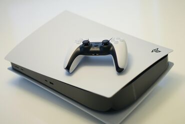 PS5 (Sony PlayStation 5): Ps5 slim alıram qiyməti münasib olan yaxşı vəziyyətdə