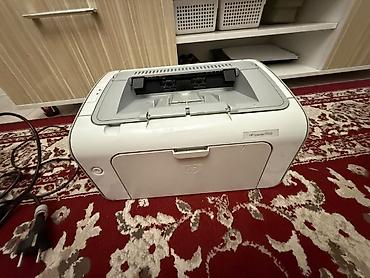HP LaserJet P1102 — компактный монохромный лазерный принтер для дома и