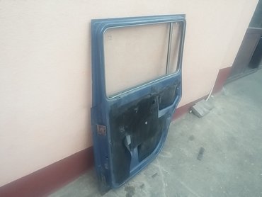 Auto delovi: Vrata zadnja desna Lada 2131 Niva. Polovno, ocuano. Skinuto sa — 7