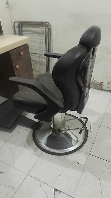 tibbi avadanlıqların satışı unvan: Cox tecili berber kreslosu ve mebel satilir 350 azn .mebel uvalnik — 3