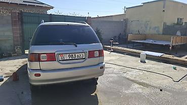 тайота в: Toyota Picnic: 2003 г., 2 л, Механика, Газ — 2