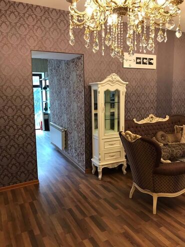 Digər kommersiya daşınmaz əmlakı: Nizami metrosunun yaxınlığında yerləşən 127 kv sahəsi olan təmirli — 5