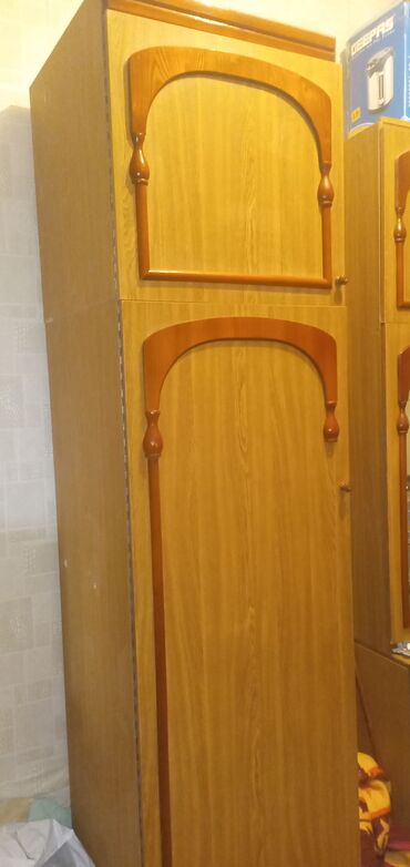 Dolablar: İşlənmiş, Açılan, 6 qapı Düz dolab, Qarderob, paltar dolabı, Rusiya — 1