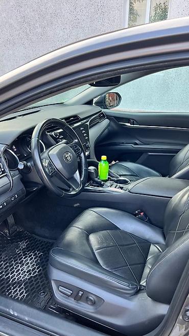 Унаа сатуу: Toyota Camry: 2018 г., Автомат, Бензин, Седан — 10