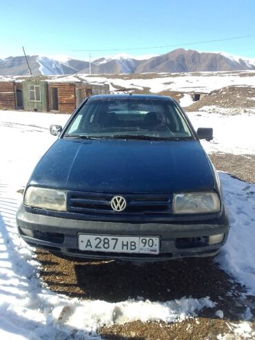 1 8: Volkswagen Vento: 1994 г., 1.8 л, Механика, Газ, Седан