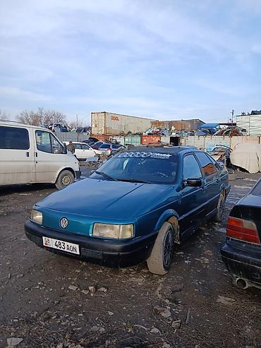 Volkswagen: Volkswagen Passat: 1989 г., 1.8 л, Механика, Бензин, Седан — 2