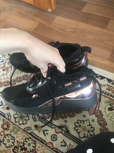 Кроссовки и спортивная обувь: Кроссовки, 37.5, Puma, Б/у, цвет - Черный, Самовывоз at lalafo.kg Кроссовки и спортивная обувь: Кроссовки, 37.5, Puma, Б/у, цвет - Черный, Самовывоз