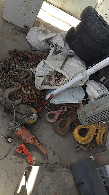 Другие строительные материалы: Болты гайки — 6