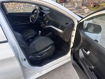 Kia: Kia Picanto: 2016 г., Механика, Хэтчбэк — 8