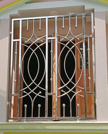 Barmaqlıqlar: Dəmir döymə pəncərə barmaqlıqları – dekorativ və təhlükəsiz həll - — 16