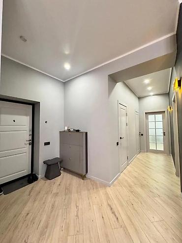 Продажа квартир: 3 комнаты, 82 м², Элитка, 3 этаж — 12