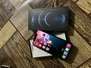 Apple iPhone: IPhone 12 Pro Max, Новый, 128 ГБ, Sierra Blue, Защитное стекло, Чехол, Коробка, 80 %