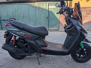 Скутеры: Скутер Livamotor (50–150 см³, карбюраторный) с ярким дизайном и — 2