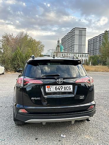 продаю таёта: Toyota RAV4: 2017 г., 2.5 л, Автомат, Бензин, Кроссовер — 2