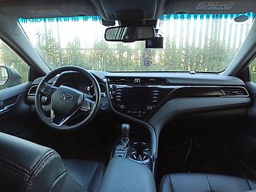 corolla 2018: Toyota Camry: 2019 г., 2.5 л, Автомат, Гибрид, Седан — 10