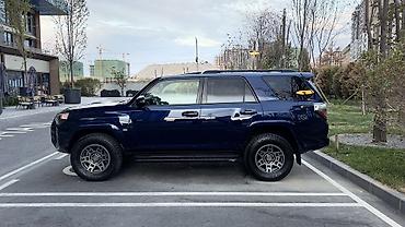 авто кран: Toyota 4Runner: 2020 г., 4 л, Автомат, Бензин, Внедорожник — 5