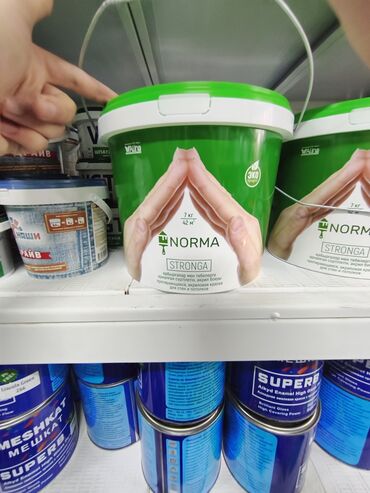 краска леонардо для стен цена: Универсальная краска "NORMA STRONGA" в зеленом ведре, предназначенная