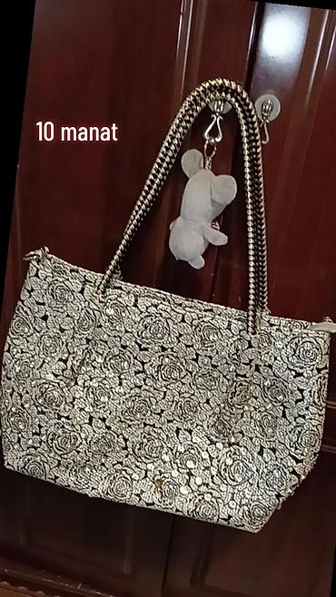 Çantalar: Qadın çantası – gümüşü parlaq naxışlı - Material: parıltılı/payetli — 1
