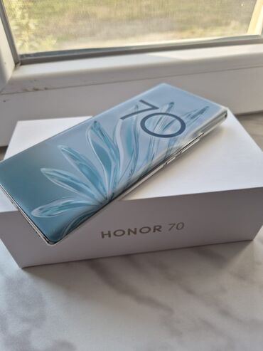 Honor: Honor 70, цвет - Черный, Сенсорный, Гарантия