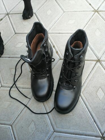 grubin muške sandale: Radne cipele NOVO br44