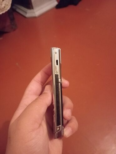pitiminutkalar islenmis: Vertu Signature Touch, цвет - Черный, Кнопочный