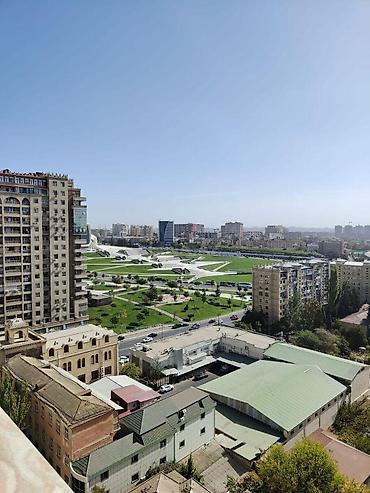 kirayə ev: İcarəyə verilir 3 otaqlı yeni tikili 130 m², Gənclik m. Kateqoriya — 2