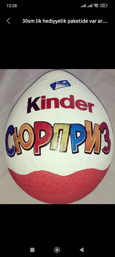Ev saatları: Bu, Kinder Surprise şokolad yumurtasının böyük, bəzəkli versiyasıdır