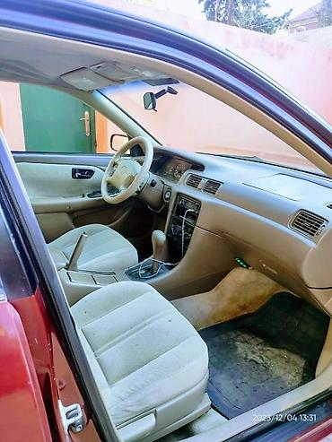camry: Toyota Camry: 2.2 l | 1999 il Sedan — 10