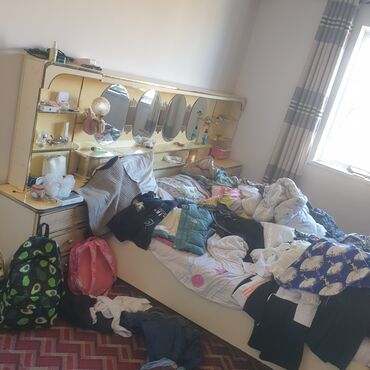 уголок кухинный: Уктоочу бөлмө гарнитуру, Эки кишилик керебет, түсү - Саргыч боз lalafo.kg да уголок кухинный: Уктоочу бөлмө гарнитуру, Эки кишилик керебет, түсү - Саргыч боз