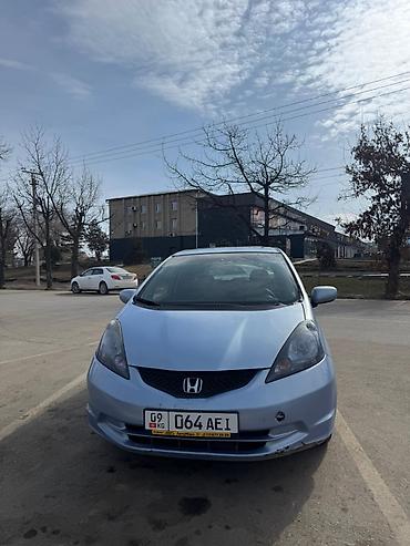 Honda: Honda Fit: 2009 г., 1.5 л, Вариатор, Бензин, Хэтчбэк — 6