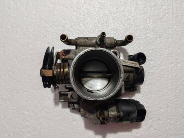 Auto delovi: Klapna gasa Lada 21214 Niva 1.7i br.1. Polovno, ocuvano. Skinuto sa — 1