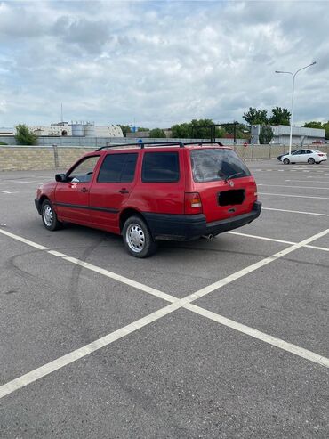 битый машины: Volkswagen Golf Variant: 1995 г., 1.8 л, Механика, Бензин, Универсал