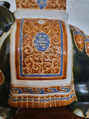 Figure: Figura, bоја - Šareno, Novo — 6