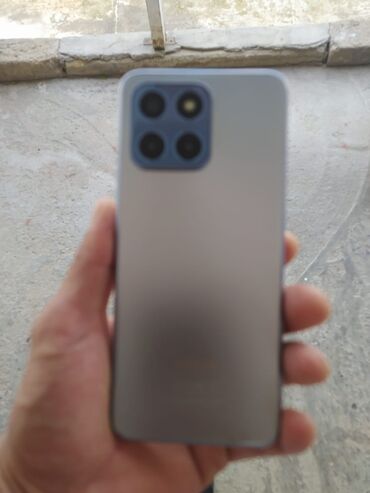 işlənmiş telefonlar a3: Honor X6, 64 GB, rəng - Gümüşü, Barmaq izi, İki sim kartlı
