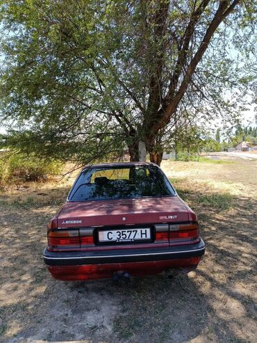 обмен на авто с доплатой: Mitsubishi Galant: 1989 г., 1.8 л, Механика, Бензин, Седан