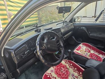 Volkswagen: Volkswagen Golf Variant: 1997 г., 1.6 л, Механика, Бензин, Универсал — 9