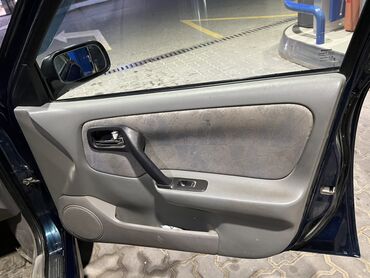 Nissan: Nissan Primera: 2000 г., 1.8 л, Механика, Бензин, Седан — 7