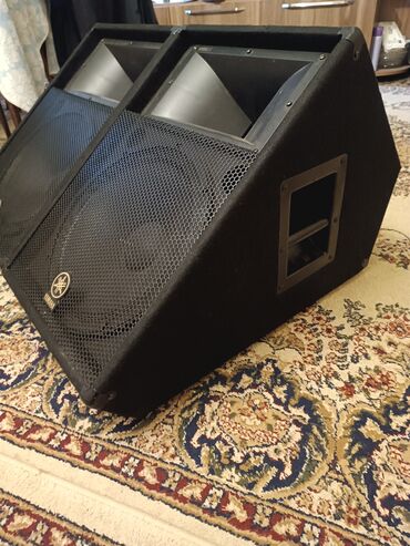 Səs gücləndiriciləri: Komplekt satılır. isteyen olsa vhatsapda əlaqə saxlasın. endirim — 5