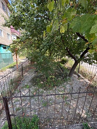 купить квартиру 4 комнаты: 3 комнаты, 48 м², Индивидуалка, 1 этаж, Старый ремонт — 10