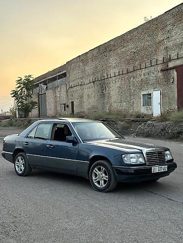 ауди 100 багаж: Mercedes-Benz W124: 1992 г., 2.2 л, Механика, Бензин, Седан — 5