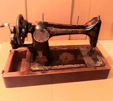 Qədim tikiş maşınları: Qədimi tikiş maşını "Qosşveymaşına" satılır.SSRİ 1923-25 illər.İşlək — 3